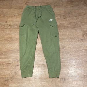 Green Nike cargo sweatpants